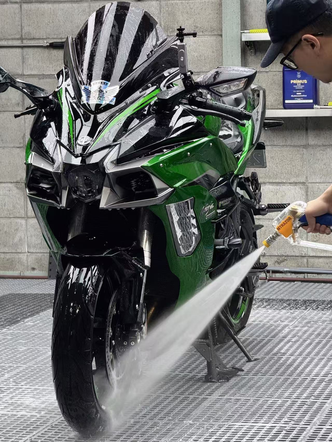 517 GARAGE bike work 3